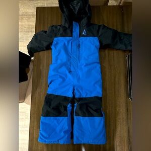 Kid’s Volcom one piece snowsuit. 
Royal blue + black colour block
Sz 2T
